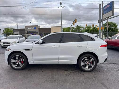 2018 Jaguar F-PACE S