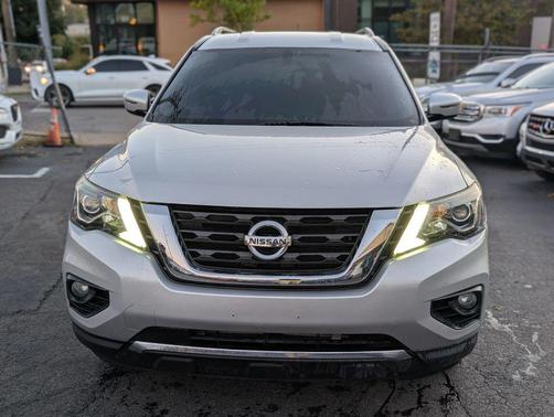 2018 Nissan Pathfinder SV