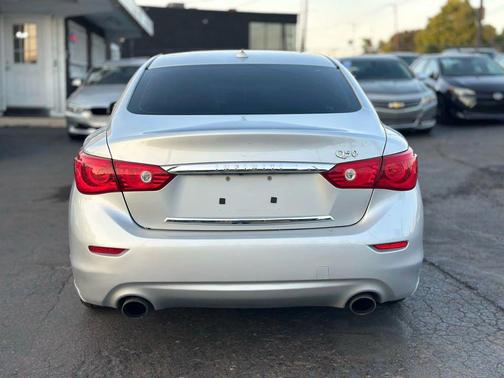 2014 INFINITI Q50 Premium
