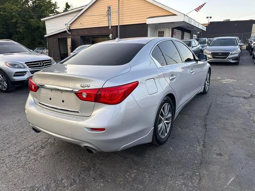 2014 INFINITI Q50 Premium