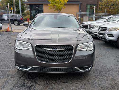 2015 Chrysler 300 Limited