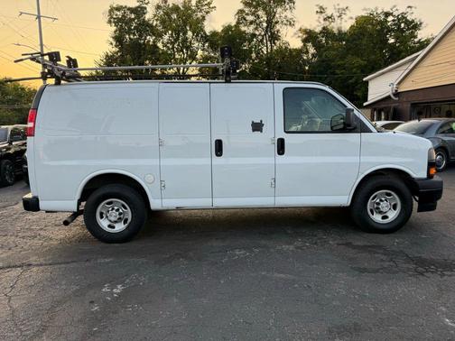 2018 Chevrolet Express 2500 Work Van
