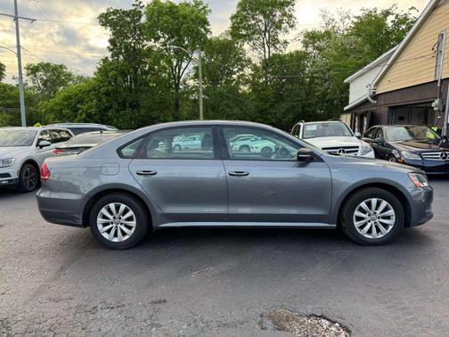 2014 Volkswagen Passat 1.8T S