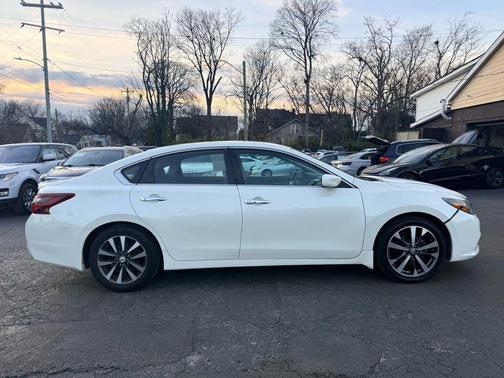 2017 Nissan Altima 2.5 SR