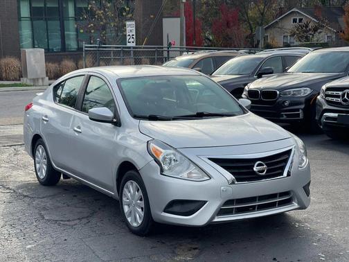 2018 Nissan Versa 1.6 SV
