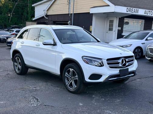 White 2019 Mercedes-Benz GLC 300 Base