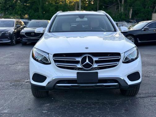 White 2019 Mercedes-Benz GLC 300 Base
