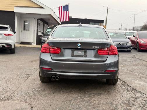 2015 BMW 328 328i Sedan 4D