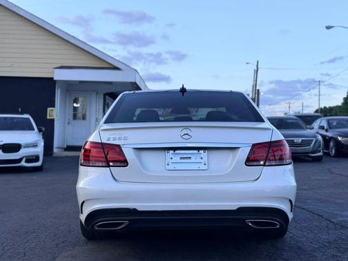 White 2014 Mercedes-Benz E-Class E 350 Sedan 4D