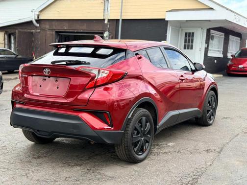 Ruby Flare Pearl 2019 Toyota C-HR LE