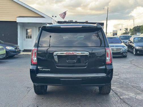 2015 GMC Yukon Denali
