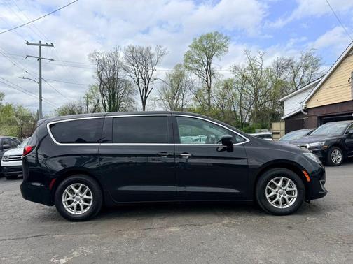 2020 Chrysler Pacifica Touring