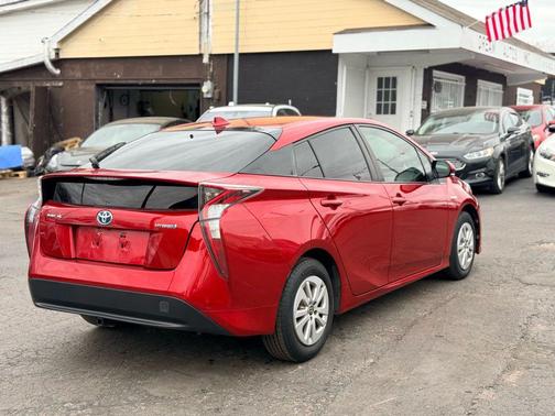 2016 Toyota Prius Two