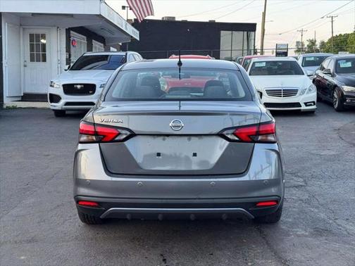 2020 Nissan Versa 1.6 S