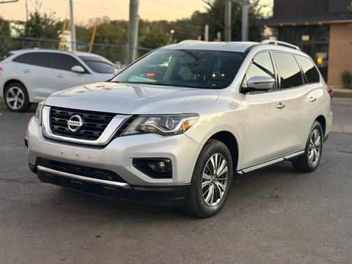 2019 Nissan Pathfinder SL