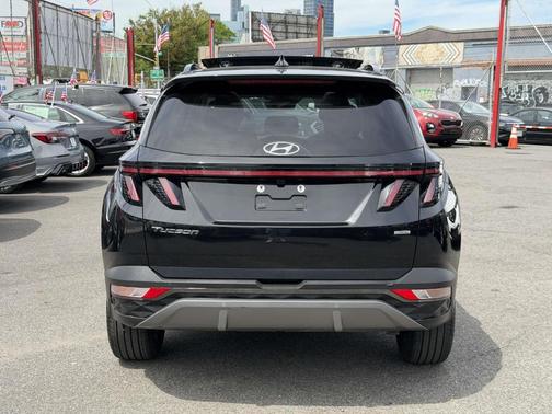 Phantom Black 2023 Hyundai TUCSON Limited