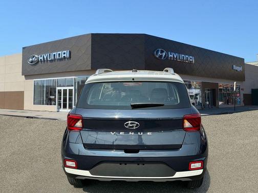 2024 Hyundai VENUE Limited