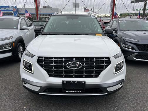 2024 Hyundai VENUE Limited