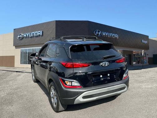 Abyss Black Pearl 2023 Hyundai KONA SEL