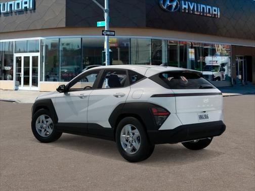 2025 Hyundai KONA SE