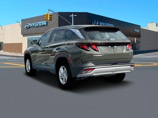 2025 Hyundai TUCSON SE