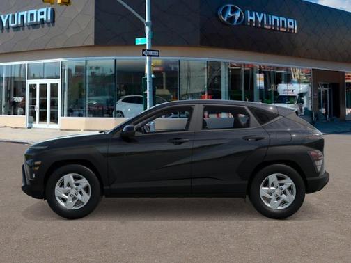 2025 Hyundai KONA SE