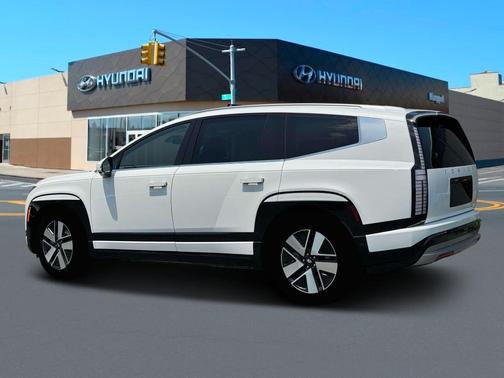 2026 Hyundai IONIQ 9 SEL