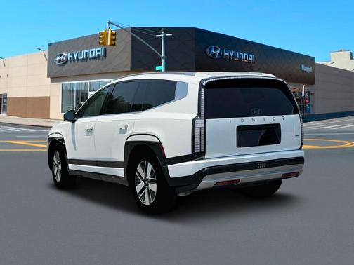 2026 Hyundai IONIQ 9 SEL