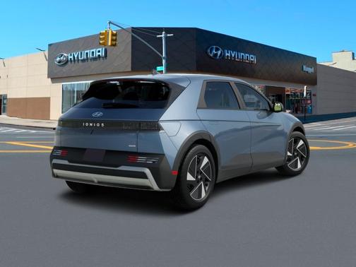 2025 Hyundai IONIQ 5 SE