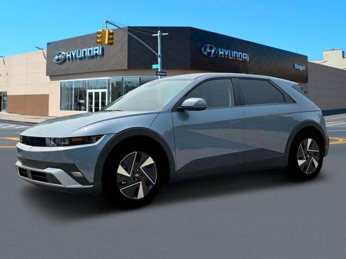 2025 Hyundai IONIQ 5 SE