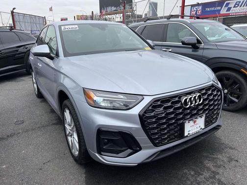 2022 Audi Q5 45 S line quattro Premium