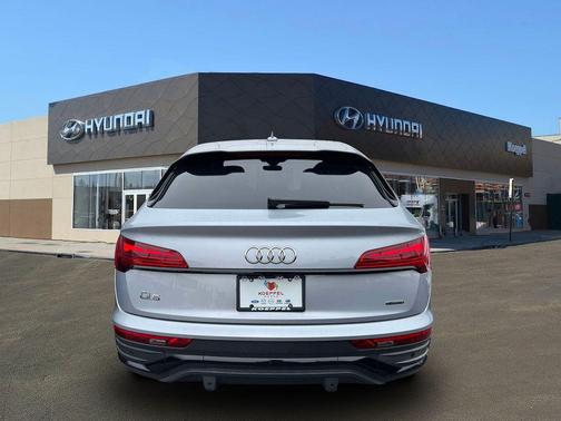 2022 Audi Q5 45 S line quattro Premium