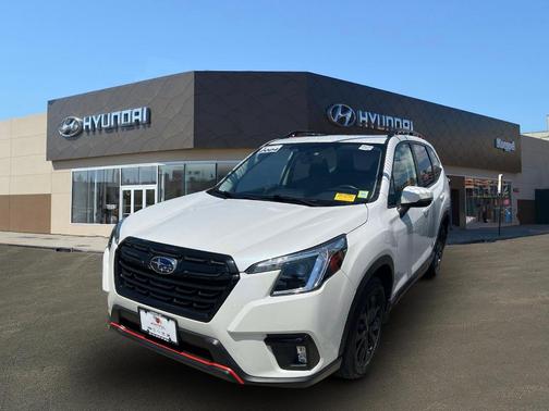 Crystal White Pearl 2024 Subaru Forester Sport