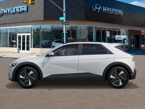 2025 Hyundai IONIQ 5 SEL