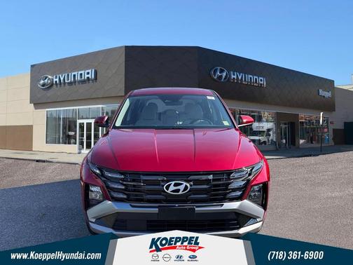 Red 2025 Hyundai TUCSON SE