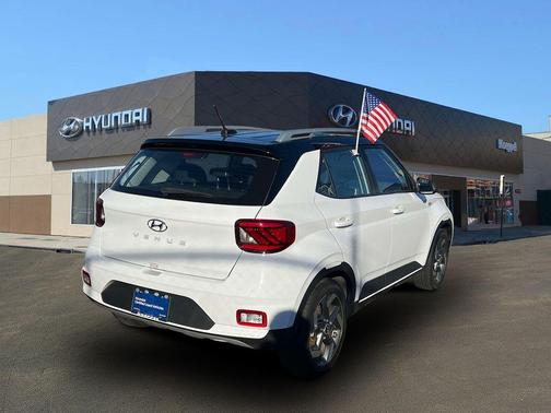 2024 Hyundai VENUE Limited