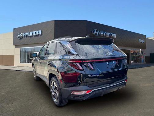 Phantom Black 2023 Hyundai TUCSON SEL