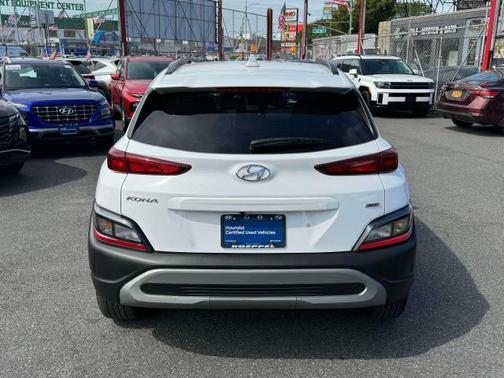 2023 Hyundai KONA SEL