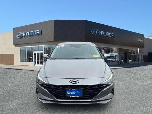 Metal 2023 Hyundai ELANTRA SEL