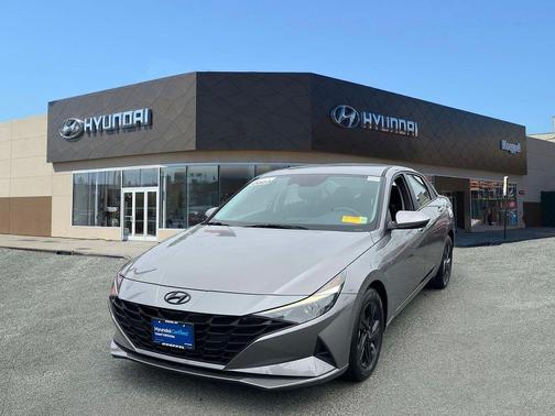 Metal 2023 Hyundai ELANTRA SEL