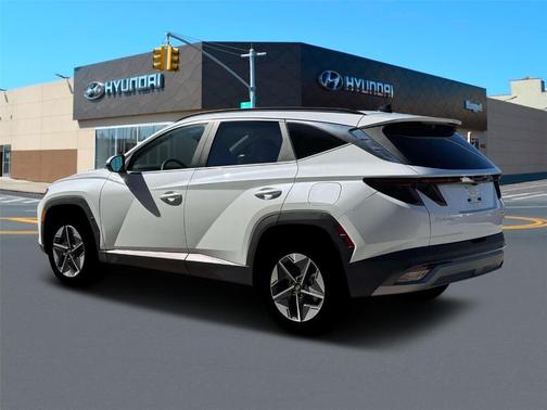 Pearl 2026 Hyundai TUCSON Hybrid SEL Convenience