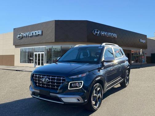 2024 Hyundai VENUE Limited