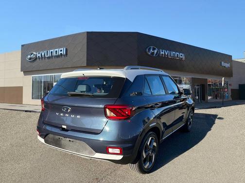 2024 Hyundai VENUE Limited