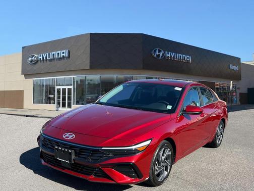 2024 Hyundai ELANTRA SEL