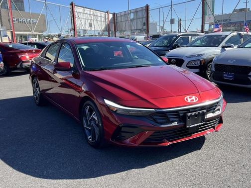 2024 Hyundai ELANTRA SEL