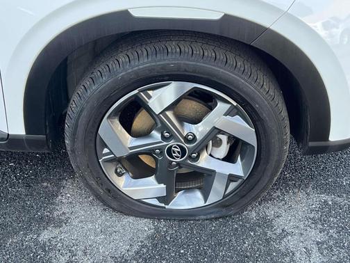 2024 Hyundai VENUE Limited