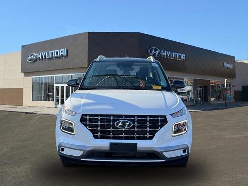 2024 Hyundai VENUE Limited