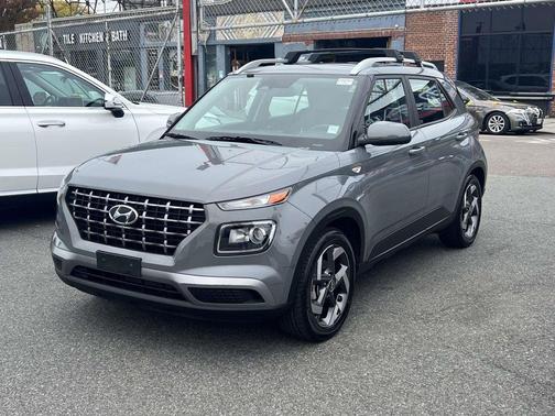 2023 Hyundai VENUE SEL