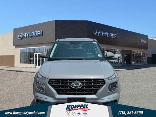2022 Hyundai VENUE SE