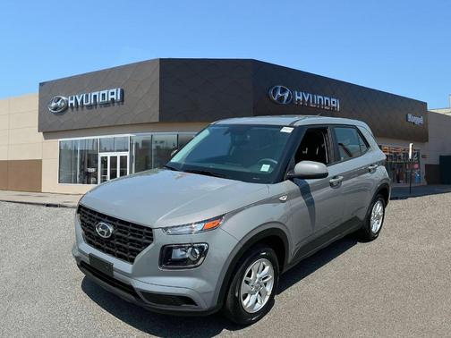2022 Hyundai VENUE SE